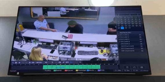 Elazığ'da Bir Gün İçinde 10 Bin 780 Lira Toplayan Dilencinin Sırrı Ortaya Çıktı Elazığ’da Bir Gün İçinde 10 Bin 780 Lira Toplayan Dilencinin Sırrı Ortaya Çıktı