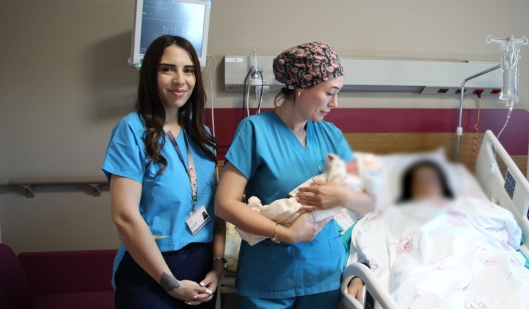 elazigda-ciftin-8-yillik-cocuk-hasreti-tup-bebek-ile-sona-erdi-WCO8TQCY.jpg