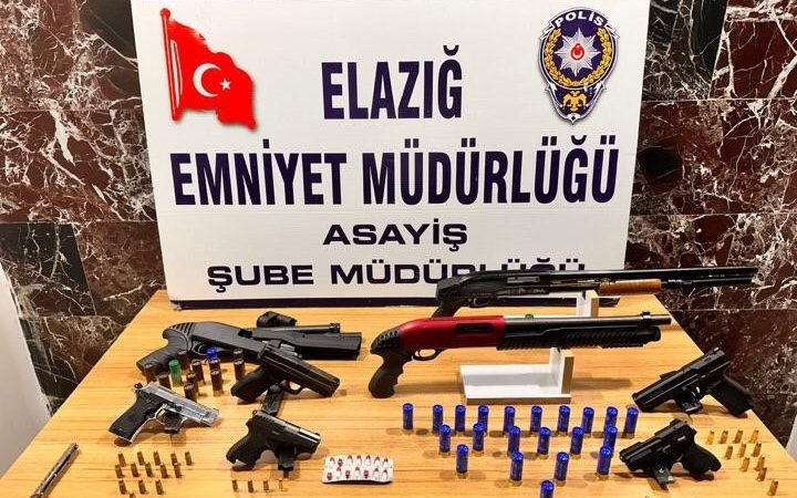 elazigda-eglence-mekanlarinda-asayis-uygulamasi-JXD2i8Tt.jpg