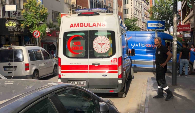 elazigda-iki-grup-arasinda-kavga-3-yarali-P2psG1jx.jpg