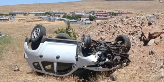 Elazığ’da otomobil takla attı: 1 yaralı Elazığ’da otomobil takla attı: 1 yaralı