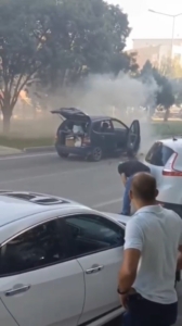 elazigda-seyir-halindeki-otomobilde-yangin-cikti-dE2t66SC.jpg
