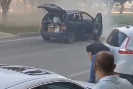 Elazığ'da Seyir Halindeki Otomobilde Yangın Çıktı Elazığ’da Seyir Halindeki Otomobilde Yangın Çıktı