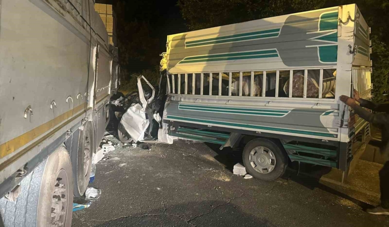 elazigda-trafik-kazasinda-bir-kisi-yaralandi-arAefWR4.jpg