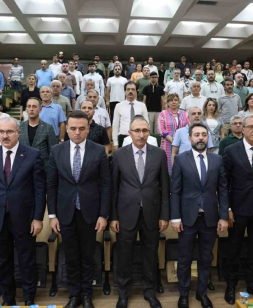 elazigda-turk-tarihinde-darbeler-ve-15-temmuz-konferansi-duzenlendi-j7HiRaLN.jpg