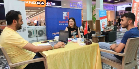 Elazığ'da Üniversite Tercihi Yapacak Adaylara Ücretsiz Danışmanlık Hizmeti Elazığ’da Üniversite Tercihi Yapacak Adaylara Ücretsiz Danışmanlık Hizmeti