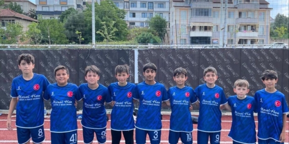Elazığsporlu Futbolculardan Kocaeli’deki Genç Sporculara Destek