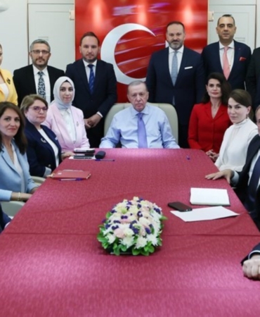 erdogandan-flas-merih-demiral-aciklamasi-esad-ile-gorusme-sorusuna-da-yanit-verdi-5ZlYxONt.jpg