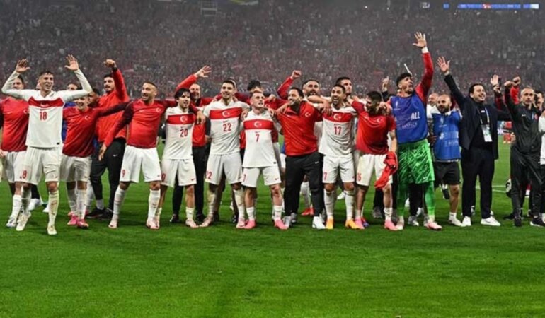 euro-2024un-en-iyi-maclari-aciklandi-turkiye-ilk-5e-damga-vurdu-y7GNQwI6.jpg