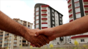 ev-sahibi-olmak-isteyenler-dikkat-kamu-bankasindan-ortak-konut-kredisi-basvuru-sartlari-nelerdir-b4JjVxUU.jpg