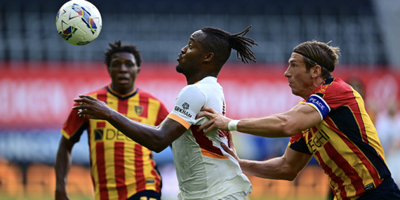 Galatasaray, Lecce'yi 2-1 Mağlup Etti Galatasaray, Lecce’yi 2-1 Mağlup Etti