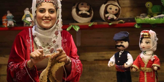 Harput’un tarihi dokusu, amigurumi sanatıyla buluştu Harput’un tarihi dokusu, amigurumi sanatıyla buluştu