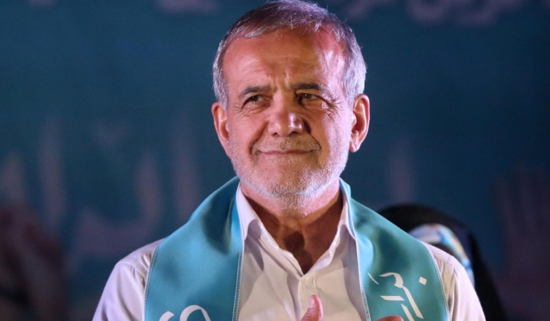 iranin-yeni-cumhurbaskani-turk-kokenli-mesud-pezeskiyan-kimdir-yiHH27Nx.jpg