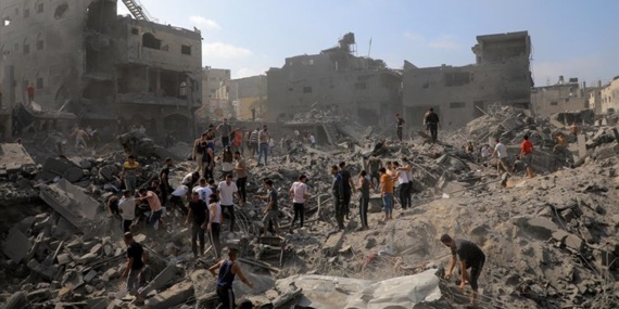 İsrail, yine mülteci kampını vurdu: 71 ölü İsrail, yine mülteci kampını vurdu: 71 ölü