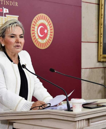 iyi-parti-istanbul-milletvekili-nimet-ozdemir-istifa-etti-bJt2LgTq.jpg
