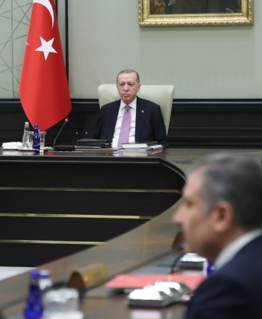 kabine-degisiklikleri-devam-ediyor-iki-bakan-daha-gorevden-alinabilir-iddiasi-PTFMhmYE.jpg