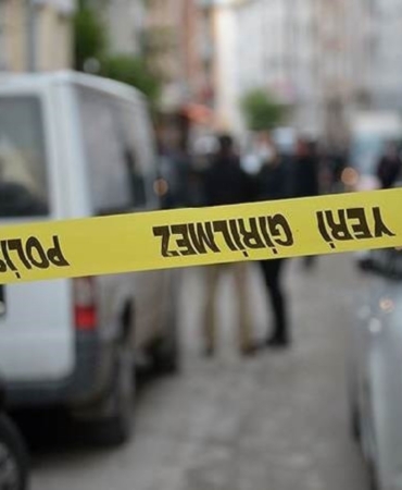 Korkunç olay: Önce ailesine saldırdı, sonra kendini vurdu! korkunc-olay-once-ailesine-saldirdi-sonra-kendini-vurdu-8I8lMirN.jpg