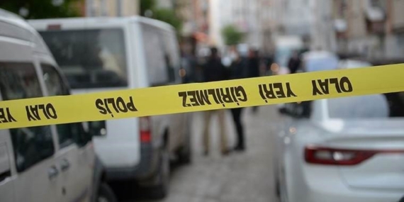 Korkunç olay: Önce ailesine saldırdı, sonra kendini vurdu!