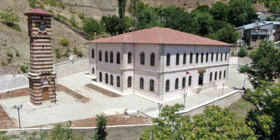 Maden İlçesi Tarihi ve Tescilli Yapıları ile İlgi Odağı Maden İlçesi Tarihi ve Tescilli Yapıları ile İlgi Odağı