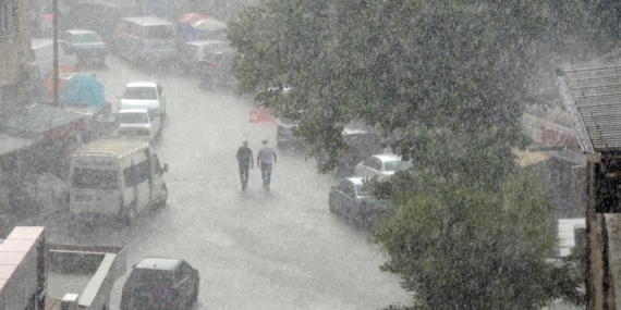 Meteoroloji'den 17 kente yağış uyarısı Meteoroloji’den 17 kente yağış uyarısı