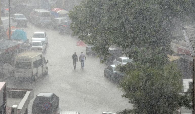 meteorolojiden-17-kente-yagis-uyarisi-dSBUnGVF.jpg