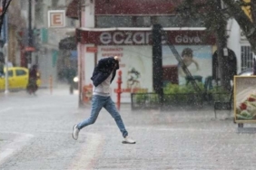 meteorolojiden-bazi-iller-icin-gok-gurultulu-saganak-uyarisi-GxQHVDia.jpg
