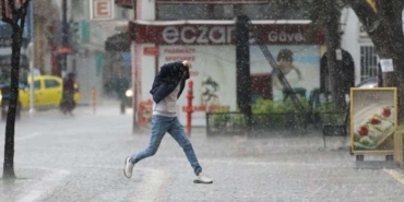 meteorolojiden-bazi-iller-icin-gok-gurultulu-saganak-uyarisi-GxQHVDia.jpg