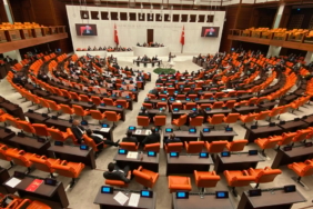 milletvekillerine-ait-10-dokunulmazlik-dosyasi-tbmm-baskanligina-sunuldu-Kq8hPaIw.jpg