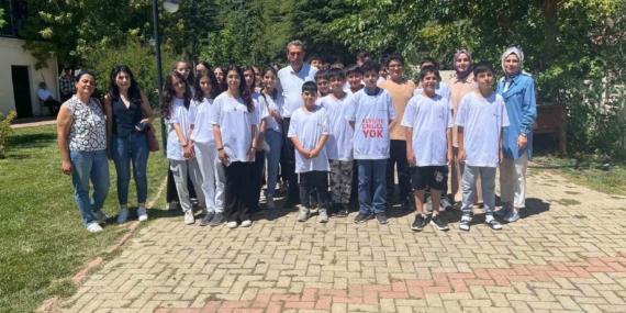 Elazığ’da Öğrencilerden Çevre Temizliği Seferberliği Elazığ’da Öğrencilerden Çevre Temizliği Seferberliği