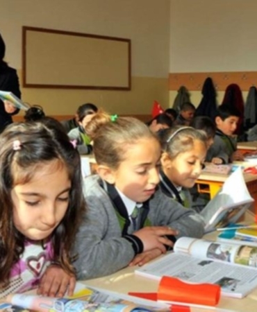 okullar-ne-zaman-acilacak-2024-2025-egitim-ogretim-yili-icin-okullar-ayin-kacinda-aciliyor-CdwaR8Ay.jpg