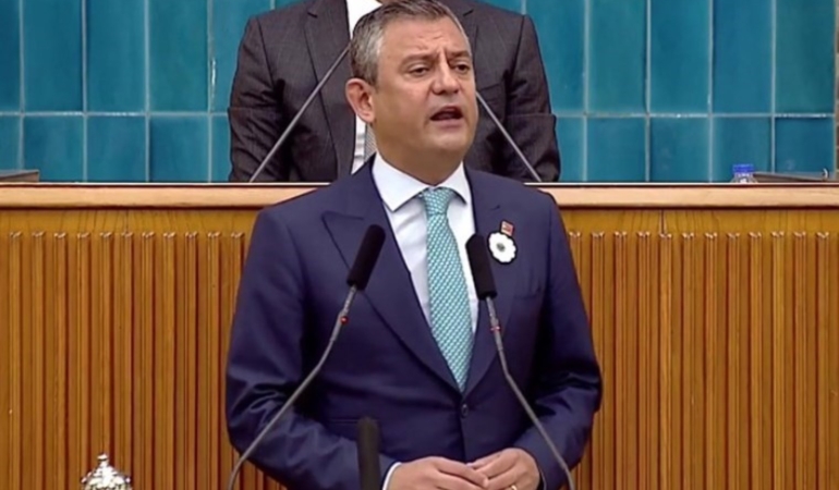 ozgur-ozel-cagri-yapti-bu-aksam-2100da-basliyoruz-ya-zam-olacak-gecim-olacak-ya-ABQWiUJl.jpg