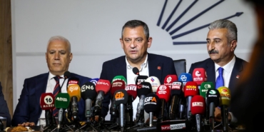 ozgur-ozel-chpli-belediyelere-yapilan-mali-darbe-girisimi-kabul-edilemez-H56ACmeT.jpg