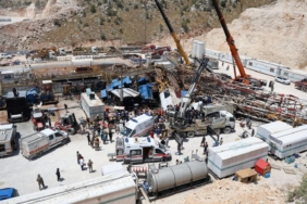 Şırnak'ta Gabar Dağı'ndaki Petrol Sahasında Sondaj Kulesi Devrildi: 1 Ölü, 2 Yaralı sirnakta-gabar-dagindaki-petrol-sahasinda-sondaj-kulesi-devrildi-1-olu-2-yarali-nJgQL5AZ.jpg