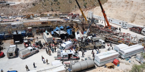 Şırnak'ta Gabar Dağı'ndaki Petrol Sahasında Sondaj Kulesi Devrildi: 1 Ölü, 2 Yaralı Şırnak’ta Gabar Dağı’ndaki Petrol Sahasında Sondaj Kulesi Devrildi: 1 Ölü, 2 Yaralı