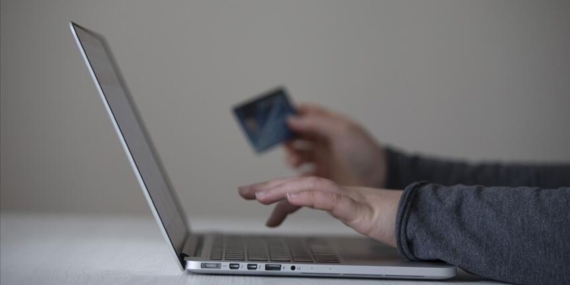 Tüm dünyada dijital sistemler çökmüştü: Banka hesapları güvende mi? Kullanıcılar ne yapmalı? Tüm dünyada dijital sistemler çökmüştü: Banka hesapları güvende mi? Kullanıcılar ne yapmalı?