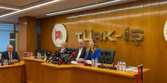 Üç sendikadan ortak bildiri: Asgari ücrete acilen zam gelmeli Üç sendikadan ortak bildiri: Asgari ücrete acilen zam gelmeli
