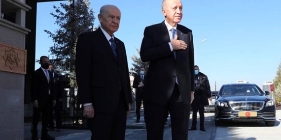 Ümit Özdağ, Devlet Bahçeli’nin Cumhurbaşkanı Erdoğan’ı tehdit ettiğini iddia etti Ümit Özdağ, Devlet Bahçeli’nin Cumhurbaşkanı Erdoğan’ı tehdit ettiğini iddia etti