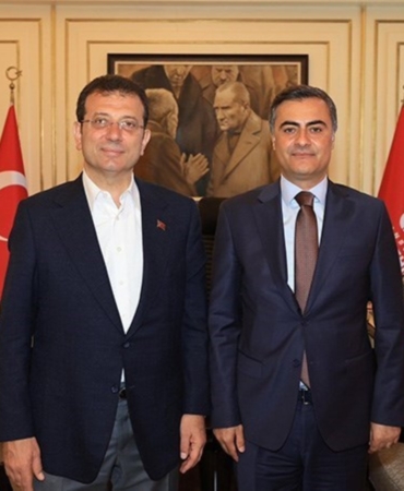 van-buyuksehir-belediye-esbaskanindan-ekrem-imamogluna-ziyaret-acNUsPwI.jpg