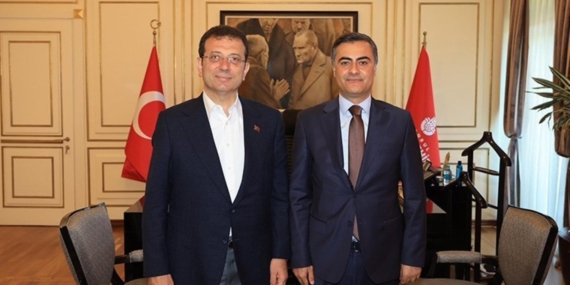 Van Büyükşehir Belediye Eşbaşkanı'ndan Ekrem İmamoğlu'na Ziyaret Van Büyükşehir Belediye Eşbaşkanı’ndan Ekrem İmamoğlu’na Ziyaret