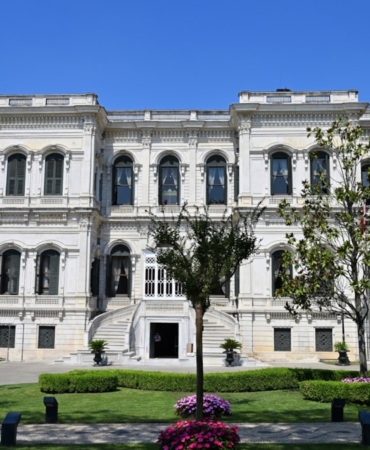 yildiz-sarayi-nerede-hangi-ilcedeyildiz-sarayinin-tarihi-F9VZNzeM.jpg