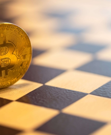 Altın Mı, Kripto Para Mı? 2024'te Güvenli Yatırım Aracı Hangisi?