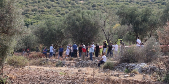 İzmir'de Dehşet: Bir 'Baba' 3 Çocuğunu Öldürüp Kendini Yaraladı İzmir’de Dehşet: Bir ‘Baba’ 3 Çocuğunu Öldürüp Kendini Yaraladı