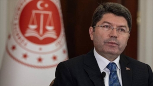 adalet-bakani-tunc-2-suriyelinin-adalet-bakanliginda-ise-alindigi-iddiasini-yalanladi-O5JRzYlt.jpg