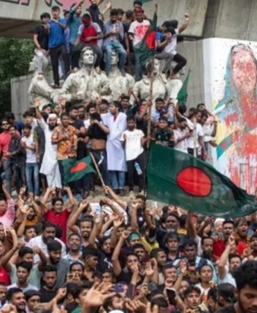 banglades-basbakani-ulkeden-kacti-evi-yagmalandi-VFLAjmUO.jpg
