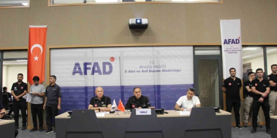 Bingöl’de Gece Yarısı Başlayan Deprem Tatbikatı Devam Ediyor Bingöl’de Gece Yarısı Başlayan Deprem Tatbikatı Devam Ediyor