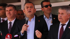 chp-lideri-ozel-emekli-maasi-artirilmasi-gerek-diyerek-konustu-iktidarda-halkin-iktidari-yok-DPqtLeLy.jpg