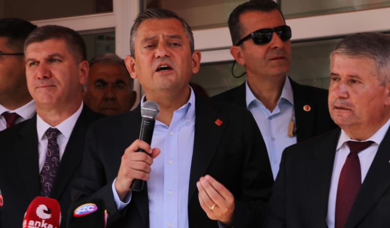 chp-lideri-ozel-emekli-maasi-artirilmasi-gerek-diyerek-konustu-iktidarda-halkin-iktidari-yok-DPqtLeLy.jpg