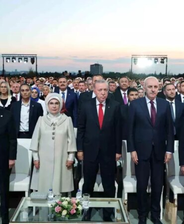 cumhurbaskani-erdogan-savunma-sanayisindeki-basarilarimiz-dostlara-guven-dusmanlara-korku-veriyor-EEuReMBd.jpg