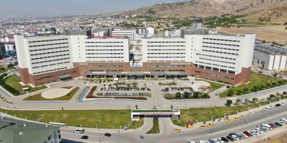 Elazığ Fethi Sekin Şehir Hastanesi 11 Milyon Hastaya Şifa Oldu Elazığ Fethi Sekin Şehir Hastanesi 11 Milyon Hastaya Şifa Oldu