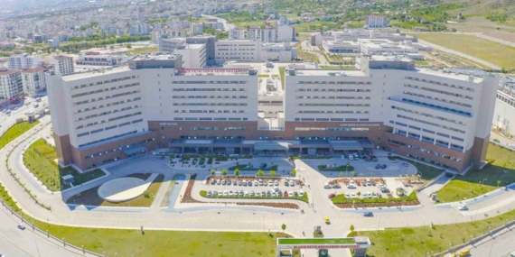 Elazığ Fethi Sekin Şehir Hastanesi başarılı operasyonlarını sürdürüyor Elazığ Fethi Sekin Şehir Hastanesi başarılı operasyonlarını sürdürüyor